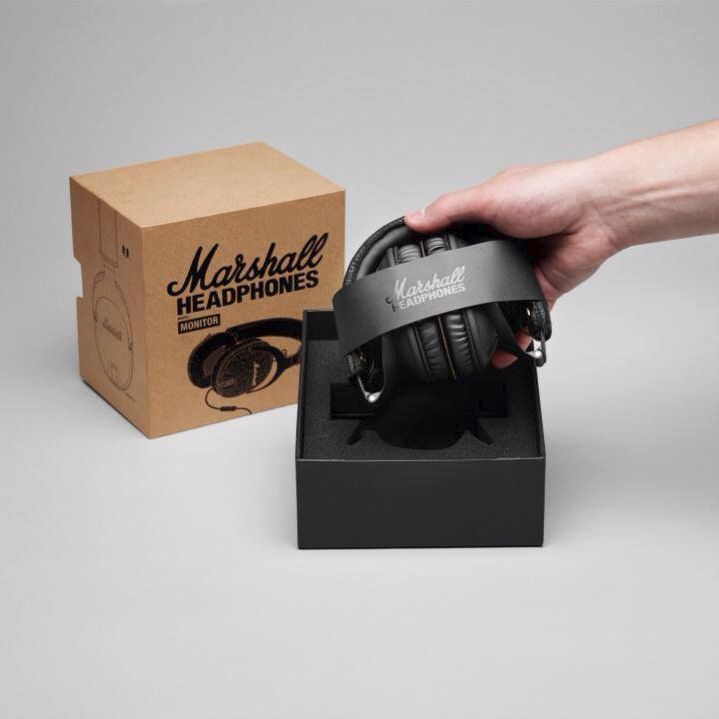 Marshall headphone packaging